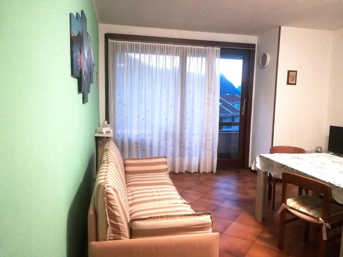 Апартаменти Valsassina Rent Introbio Екстер'єр фото