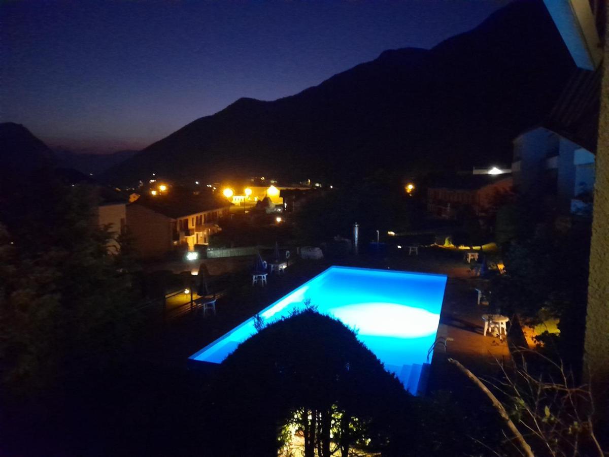 Апартаменти Valsassina Rent Introbio Екстер'єр фото