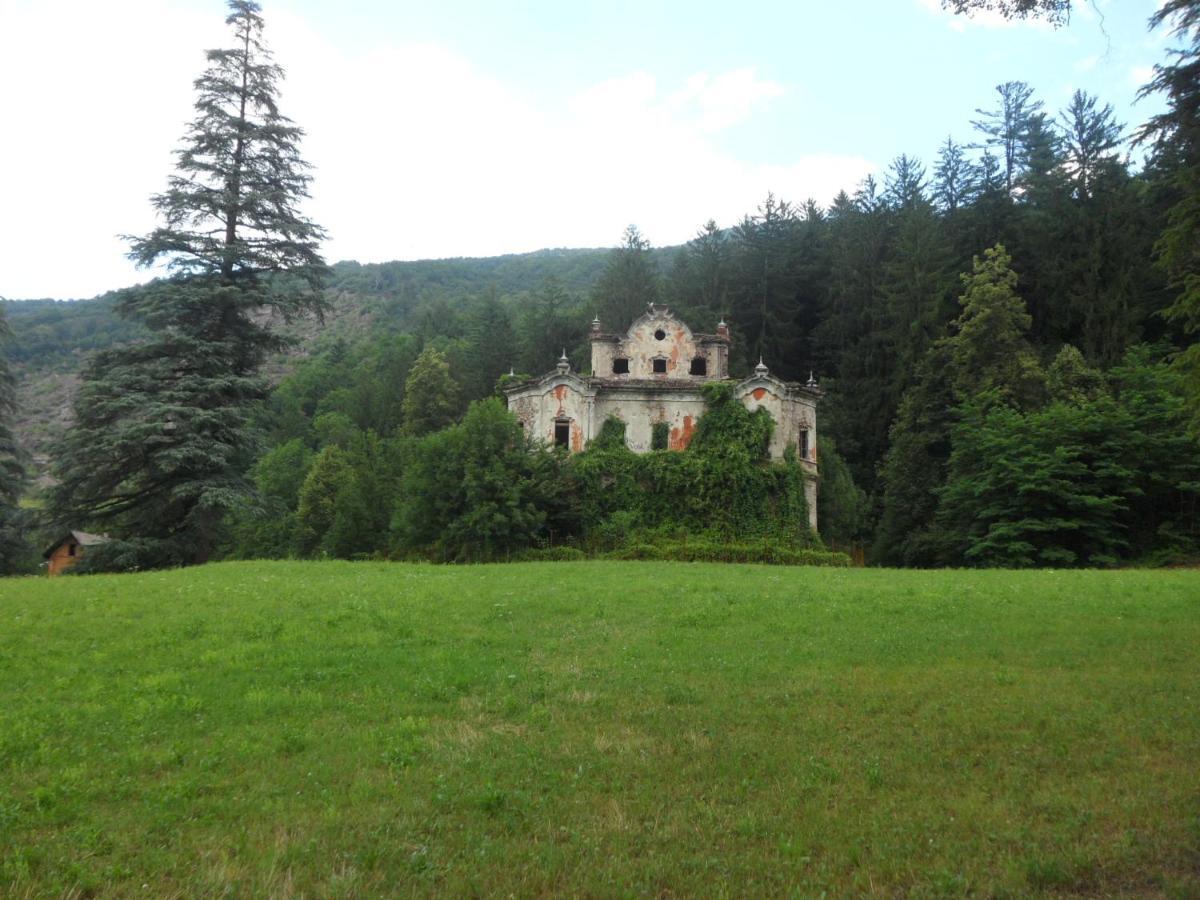 Апартаменти Valsassina Rent Introbio Екстер'єр фото